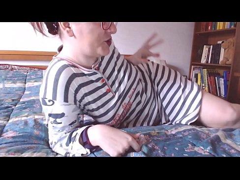❤️ Vezmi si to velké černé péro do pusy, malá otrokyně ️ Šukání u nás ❤